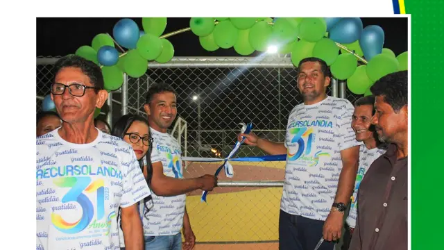 Inauguração de três grandes obras no povoado Riachinho e entrega do prédio escolar reformado e com salas de aulas climatizadas.